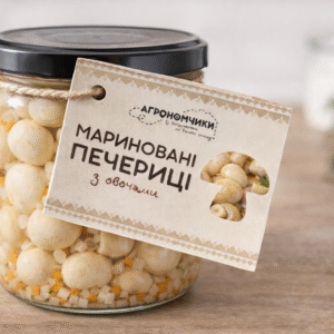 Мариновані печериці з овочами